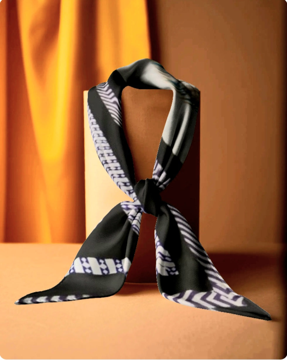 MIDNIGHT MAZE GEOMETRIC SCARF